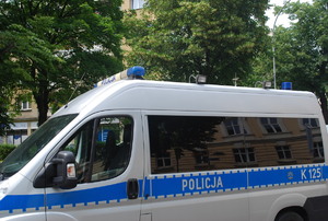 Na zdjęciu policyjny radiowóz.