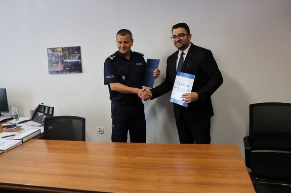 Na zdjęciu od lewej Komendant Miejski Policji w Rzeszowie mł. insp. Marek Pietrykowski i Starosta Rzeszowski Krzysztof Jarosz.