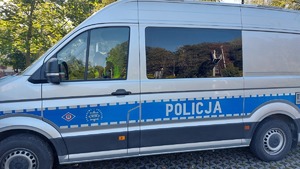 Na zdjęciu policyjny radiowóz.