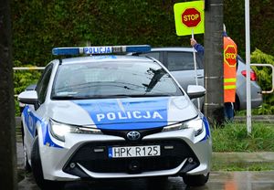 Na zdjeciu  policyjny radiowóz.