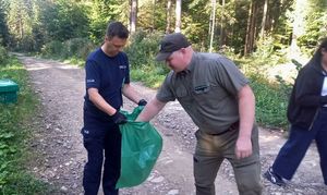 Zdjęcia z akcji &amp;quot;Sprzątanie świata&amp;quot;.