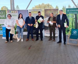 Zdjęcia z akcji "Sprzątanie świata".