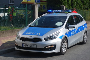 Na zdjęciu policyjny radiowóz.