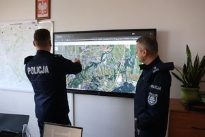 Zdjęcia z ćwiczeń &quot;Powiat&quot; .