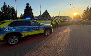 Na zdjęciu policyjne działania obchodów  Wszystkich Świętych.