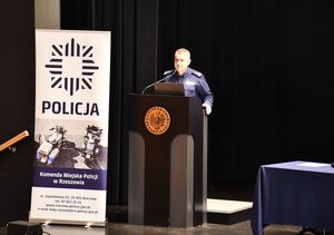 Ba zdjęciu Komendant Miejski Policji w Rzeszowie mł.insp. Marek Pietrykowski.