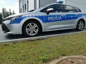 Na zdjęciu policyjny radiowóz.