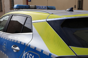 Na zdjęciu policyjny radiowóz.