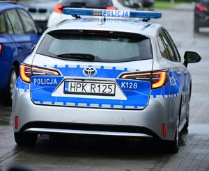 Na zdjęciu policyjny radiowóz.