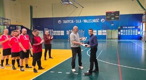 Na zdjęciu uczestnicy turnieju.