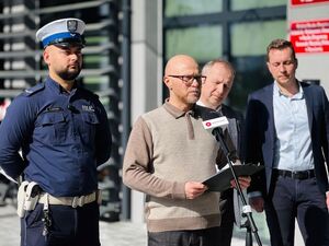 Na zdjęciu uczestnicy konferencji prasowej.