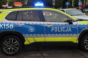 Na zdjęciu policyjny radiowóz.