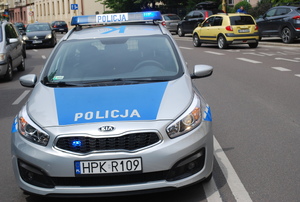 Na zdjęciu policyjny radiowóz.