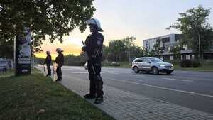 Zdjęcie przedstawia zabezpieczenie meczu Resovii Rzeszów z Sandecją Nowy Sacz