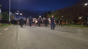 Zdjęcie przedstawia zabezpieczenie meczu Resovii Rzeszów z Sandecją Nowy Sacz