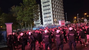 Zdjęcie przedstawia zabezpieczenie meczu Resovii Rzeszów z Sandecją Nowy Sacz