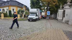 Zdjęcie przedstawia zabezpieczenie marszu równości